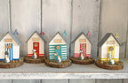 Gestreiftes Mini Strandhäuschen aus Holz mit Möwe, Personalisierbar