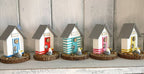 Gestreiftes Mini Strandhäuschen aus Holz mit Möwe, Personalisierbar