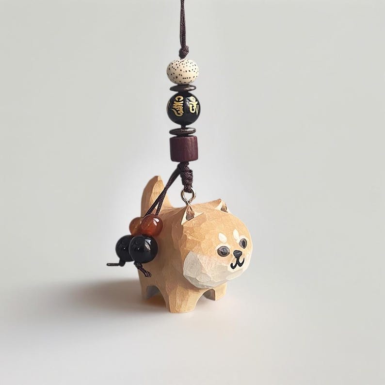 Handgeschnitzter Holz Shiba Inu Schlüsselanhänger mit Kristallperlen
