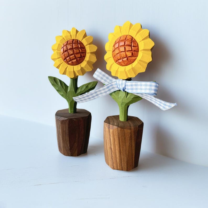 Handgeschnitzte hölzerne Blumen-Sonnenblumen-Dekoration, Tischdekoration, 14 cm, Linde, Nussbaum