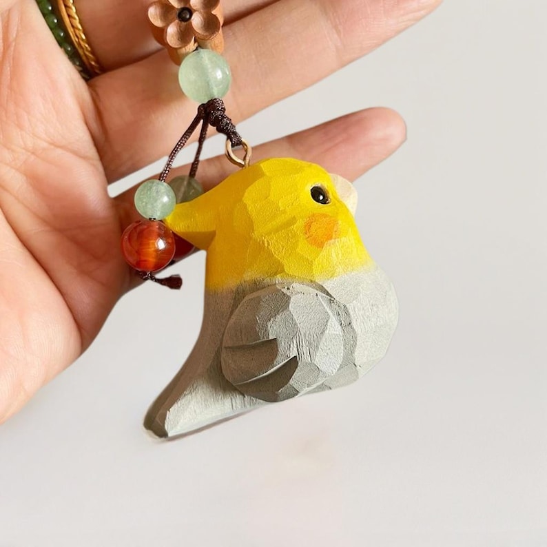 Handgeschnitzter hölzerner Papageien-Schlüsselanhänger, handgewebter Taschenanhänger, Glücksbringer, Autodekoration, Geschenk für Kinder und Erwachsene