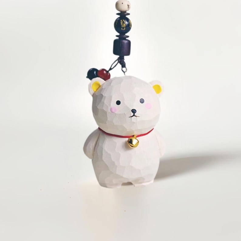 Handgeschnitzter Holzbär Keychain aus Lindenholz Taschenanhänger Glücksbringer für Kinder