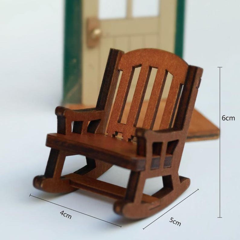Handgeschnitzter Holz Hamster Figur mit Käse oder Samen, Miniatur Tier Skulptur, Maßstab 1:12, 4 cm, handbemalt