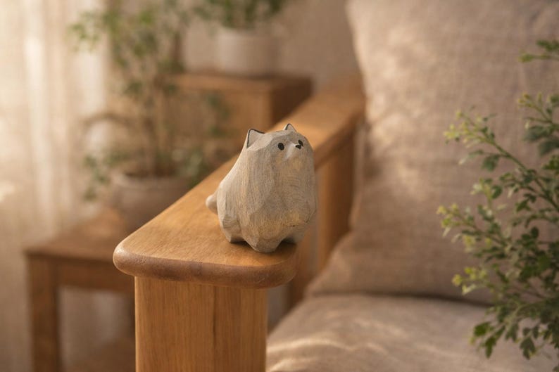 Holz Wolf Figur 4,2 cm – Handgefertigte Tier Regal Dekor, Rustikale Waldakzent