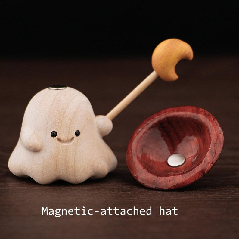 Handgefertigte Holzfigur, Baby-Spielzeug, süßer Holzgeist mit abnehmbarem Zaubererhut und Zauberstab, Schreibtischdekoration, Geschenk für Mädchen