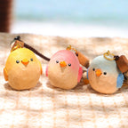 Handgeschnitzter Holz-Fettvogel Schlüsselanhänger, bunter Vogel Taschenanhänger, handgefertigtes Mini Vogel Ornament, einzigartiges Geschenk für Vogelliebhaber