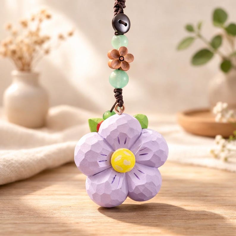 Handgeschnitzter Pfirsichholz Pflaumenblüte Schlüsselbund, Naturholz Blume Charm, handgefertigter Taschen Anhänger, Auto Charm