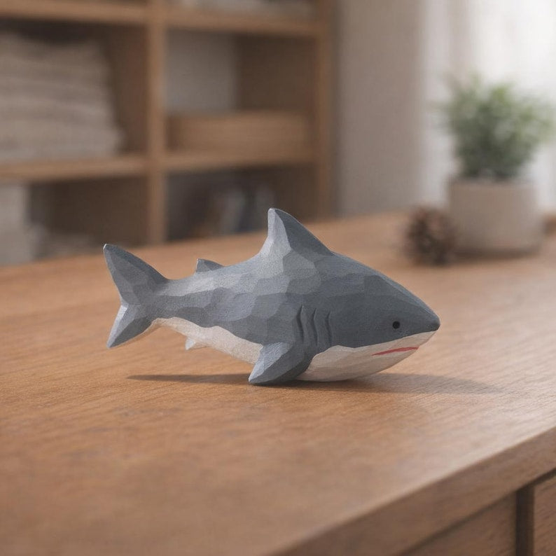 Mini Holz Hai Figur Handgeschnitzt Ozeantierdekor 5 cm Low-Poly