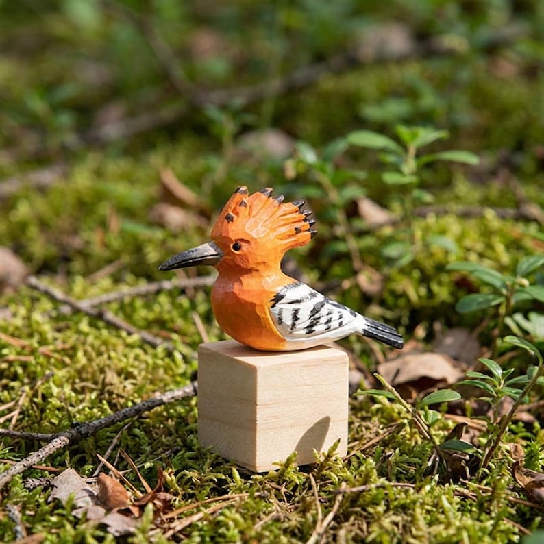 Handgeschnitzte Holz Wiedehopf Figur handbemalt Vogel Ornament rustikale Schreibtisch Dekoration einzigartiges Geschenk für Naturliebhaber