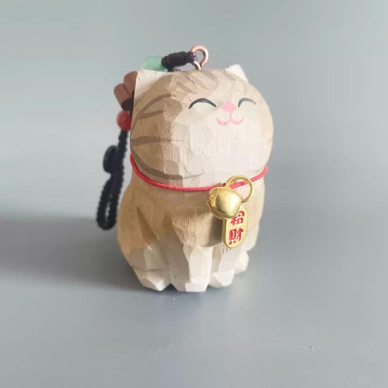 Handgeschnitzte große Katze aus Holz Schlüsselbund, handbemalte Figur, Taschenanhänger, Haustier Schlüsselbund, handgemachte Schmuckstücke
