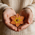Rosa Handgefertigte Holzblumendekor, Geschnitzte Blumenverzierung, Botanische Regaldekoration