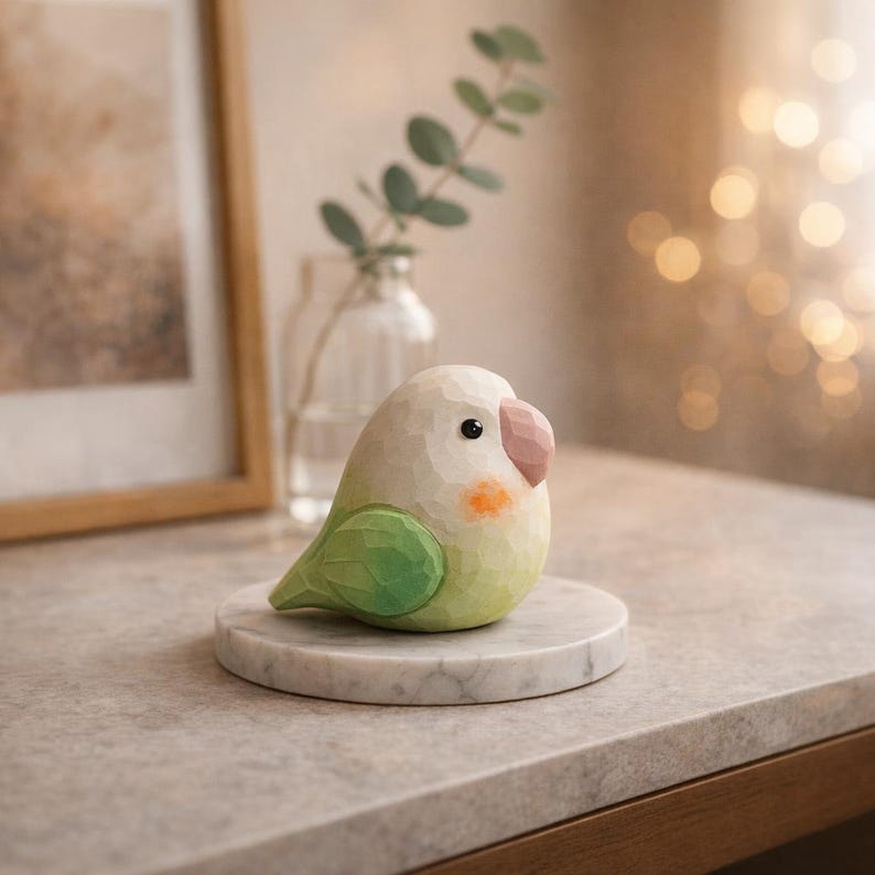 Handgefertigte Holzfigur Papagei 5 cm - Mini Holzvogel Deko für Schreibtisch Regal