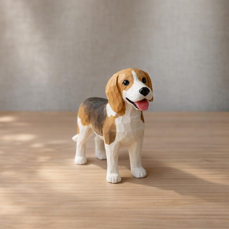 Handgefertigte Holzfigur Beagle | Hund aus Holz Ornament | Schreibtisch Dekor
