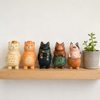 Handgeschnitzte hölzerne Katzenfigur Miniatur Schreibtischdekor