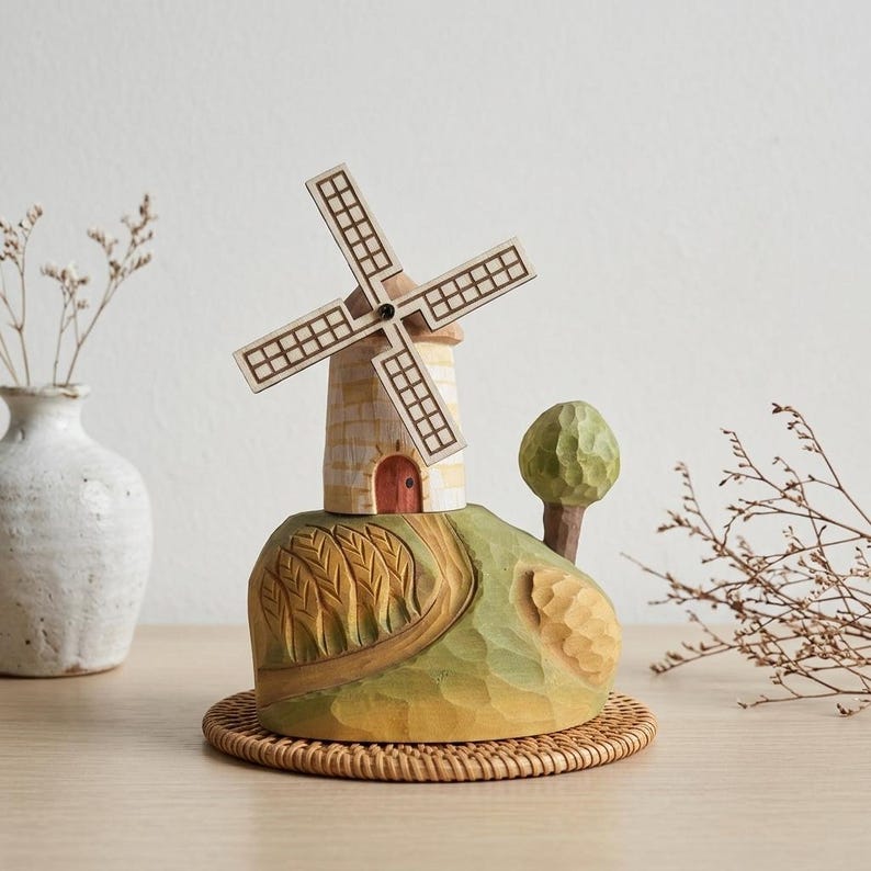 Handgeschnitzte hölzerne Windmühle Figur, Cottagecore Dekor, Bauernhaus Miniatur, Geschenk